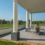 Cozy Apartment In Kamperland With Wifi
